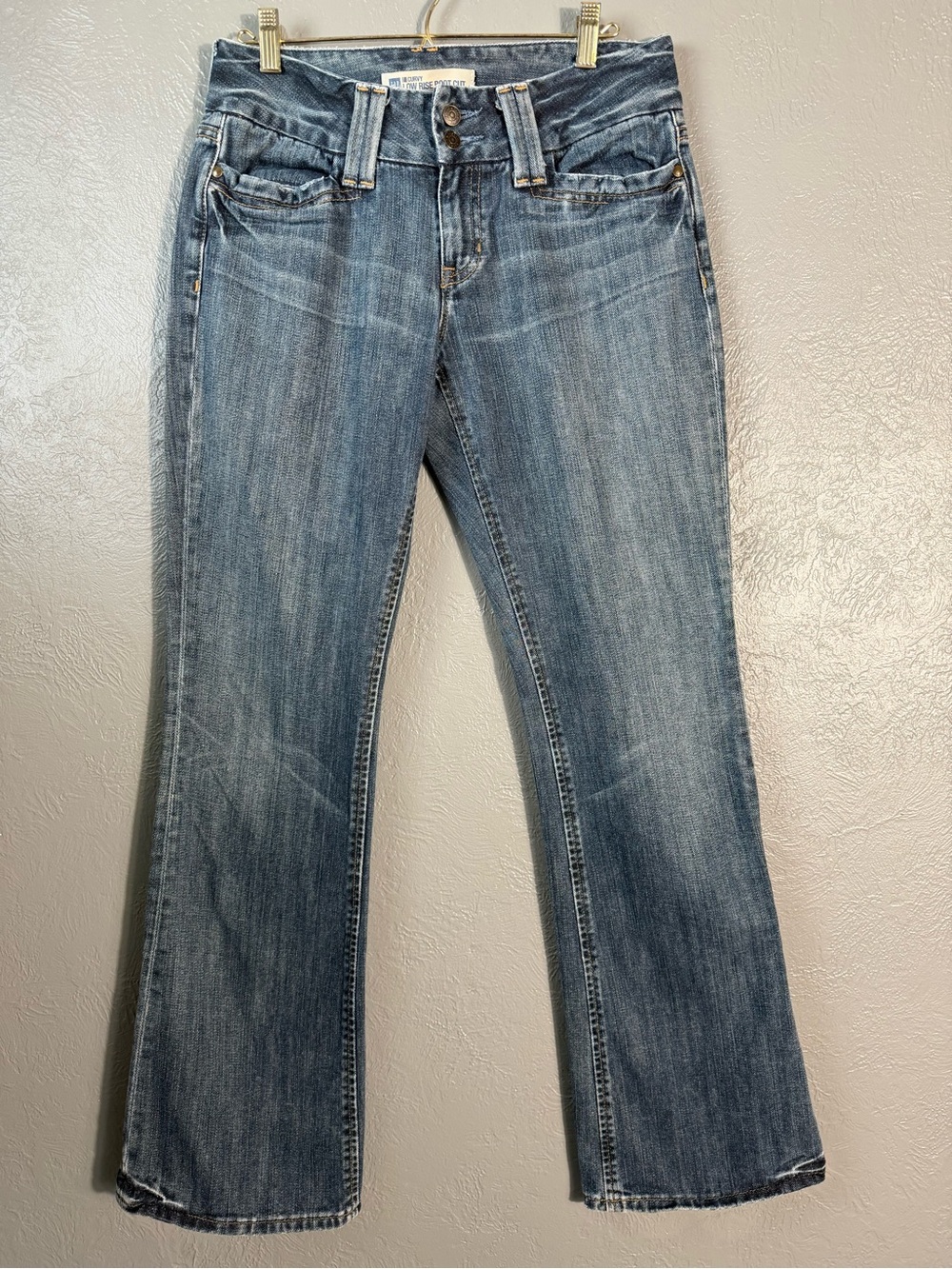 Gap Curvy Low Rise Bootcut Jeans Medium Wash Y2K Denim Women Size 6 Reg
